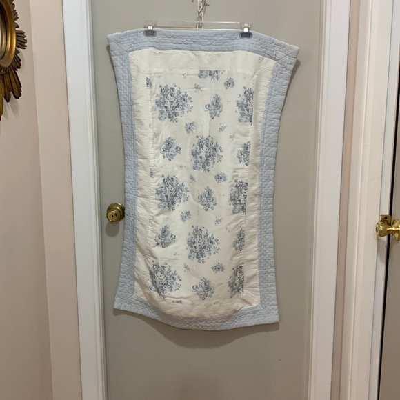 Chris Madden sham - Picture 1 of 5